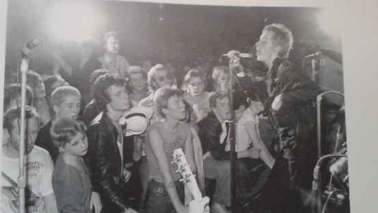 Sex Pistols tocando en el primer festival Punk en el 100 Club londinense (20/9/1976)